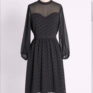 Like New Small ModCloth on the eve of elegance dress 🖤